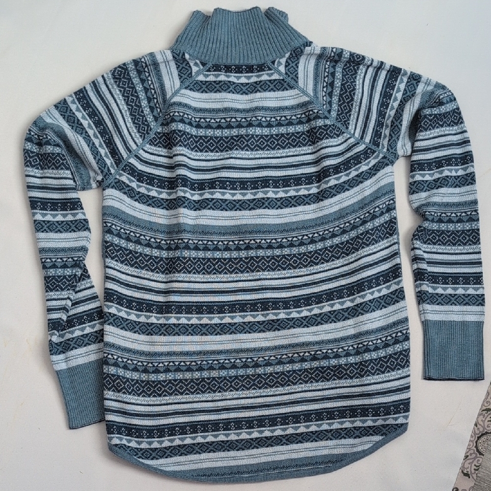 Eddie Bauer M Tall Womens's Blue and Gray/Blue Zip Up Sweater - Picture 4 of 10
